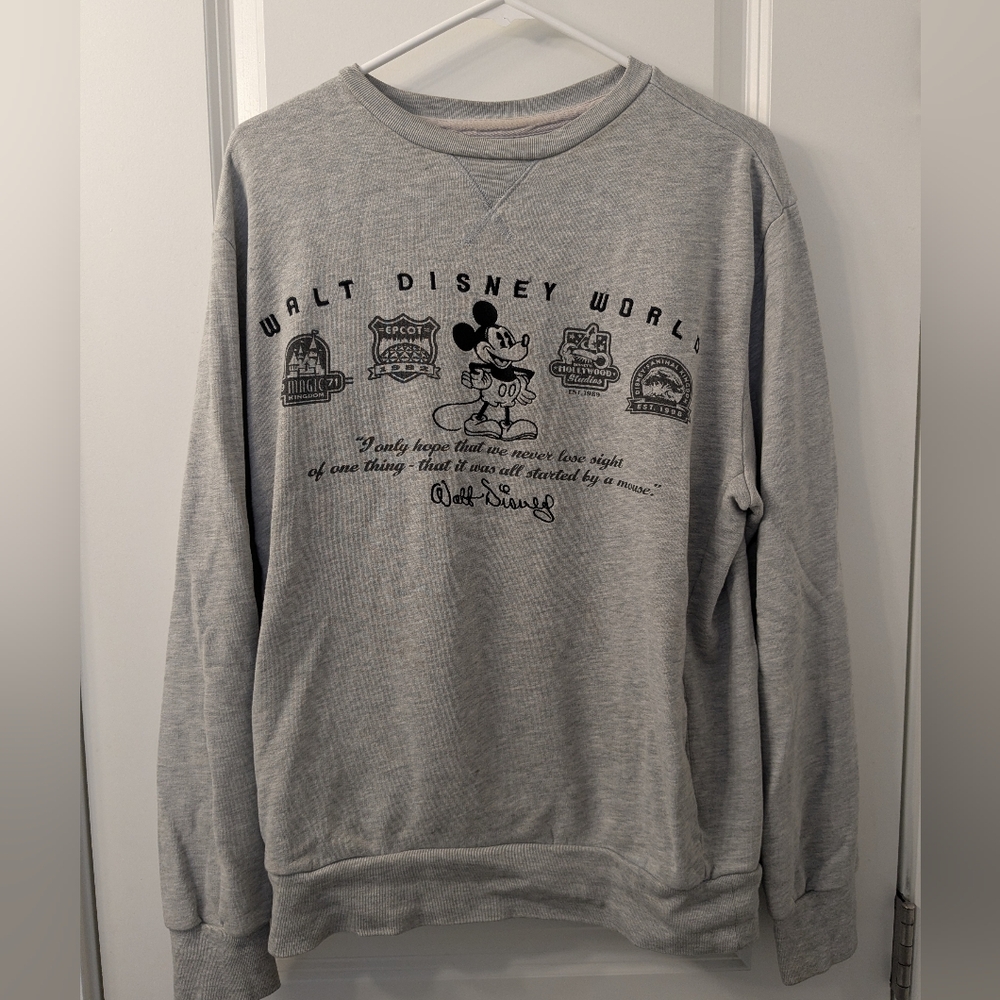 Walt Disney World Crewneck With Pocket